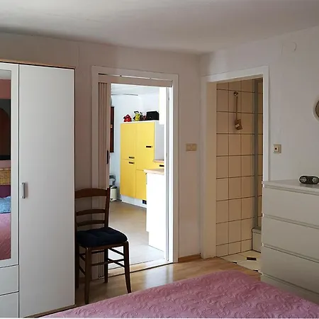 Haus Mit Kunst Zwischen Wald Und Leipzig